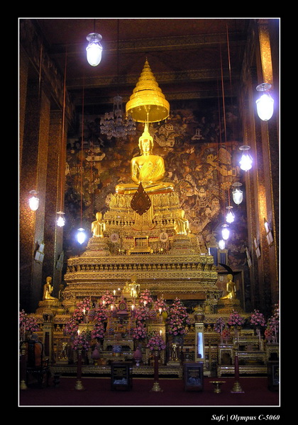 2005 - 07 - Bangkok - wat poh 24.JPG